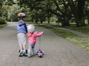 During a walk, parents should be aware of child abudction.