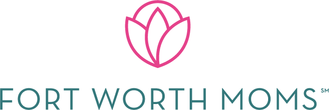 Fort Worth Moms two color center logo