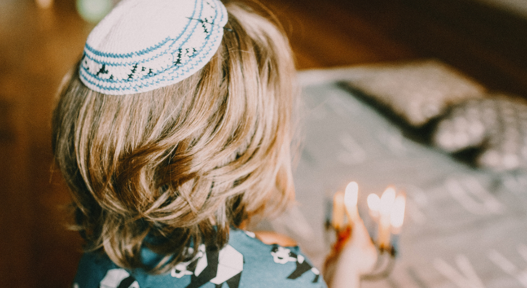 A Jewish mom finds it difficult to send her daughter to religious school at Congregation Beth Israel.