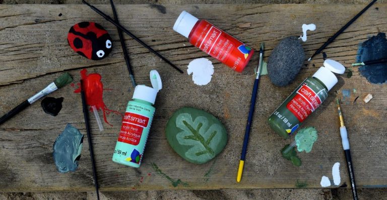 13 Nature Crafts to Get You Outside This Fall