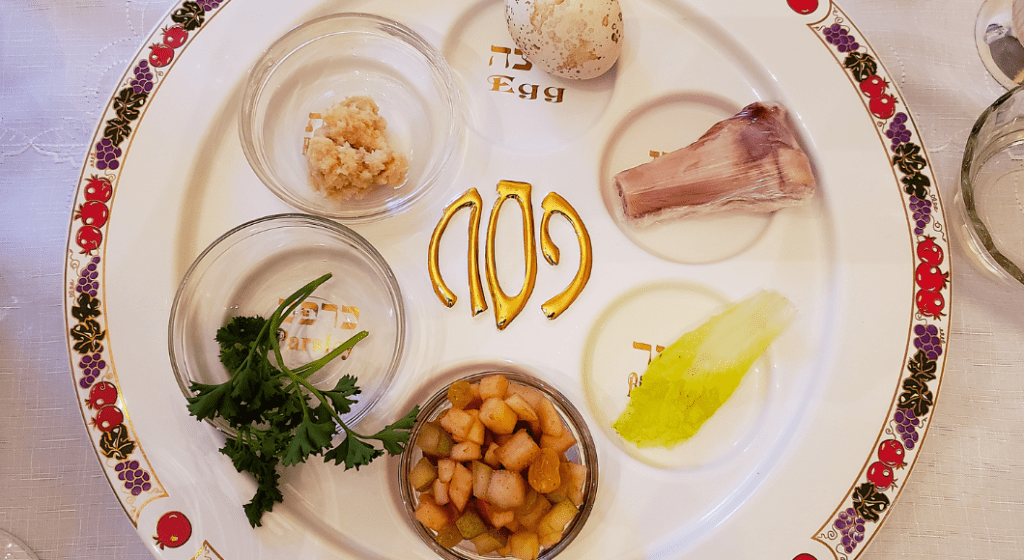 Seder plate with symbolic foods